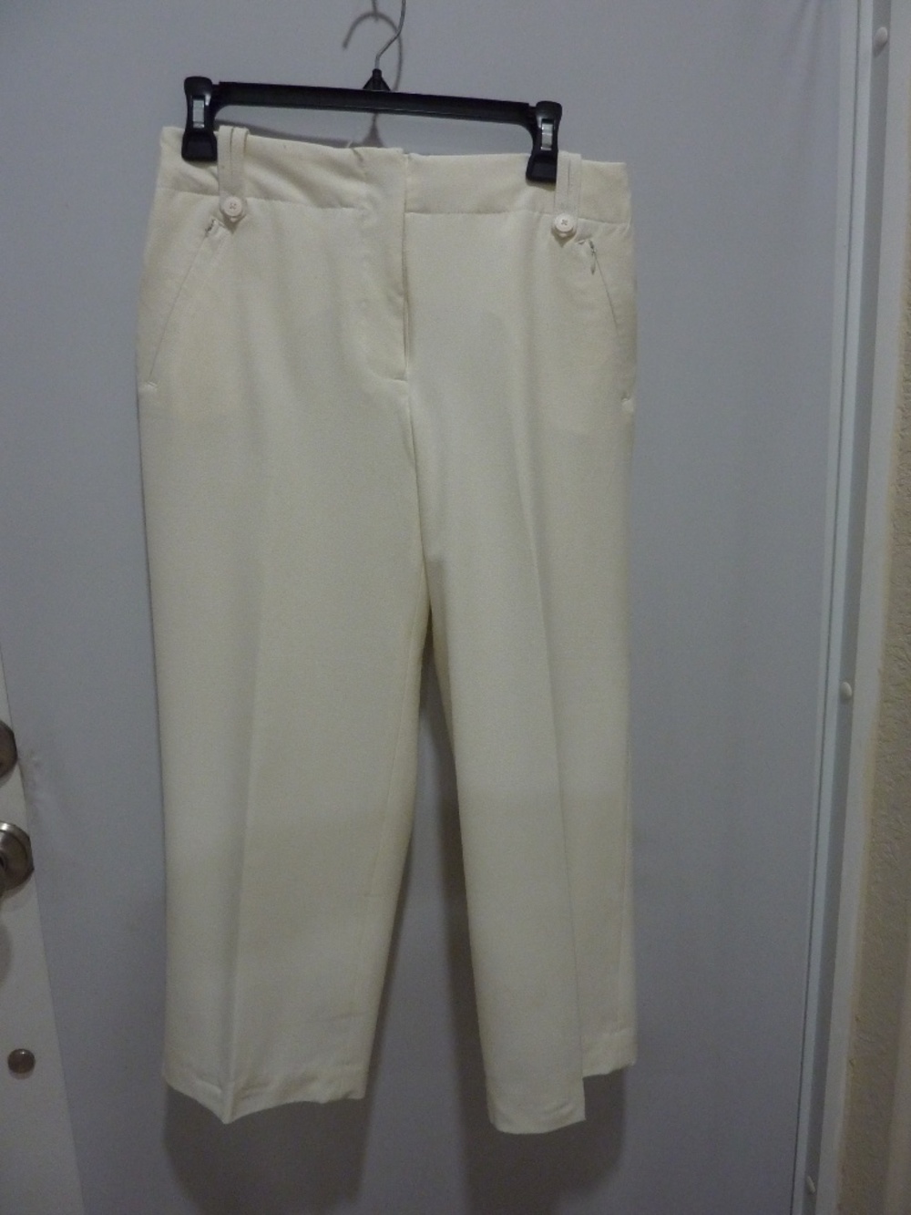 Dalia Size 6 White  Straight Leg Ankle Pants